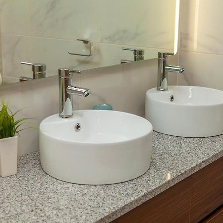 Baluarte Apartments Lagos Bagian luar foto